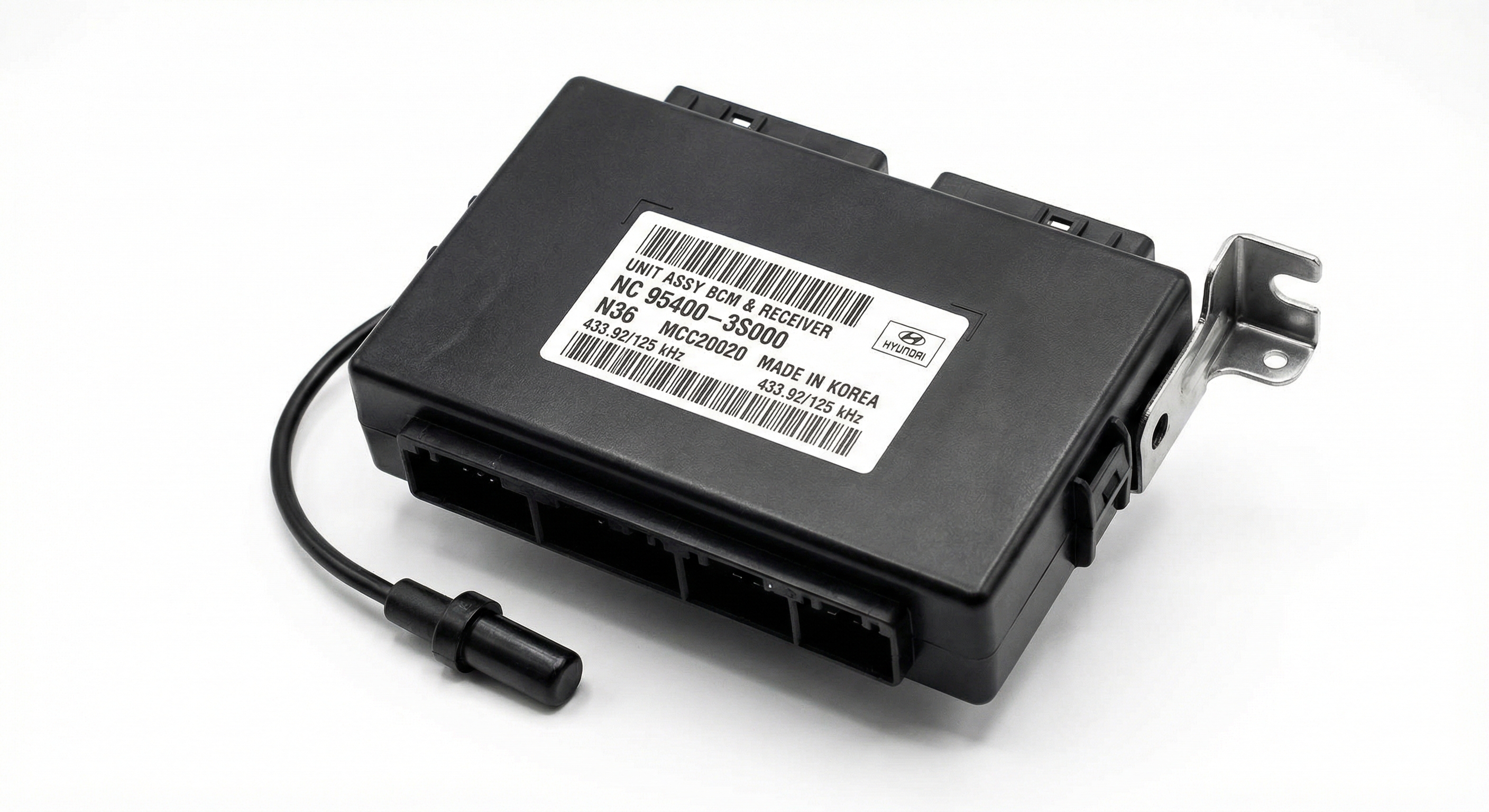 2013-2014 Hyundai Santa Fe Body Control Module with ETACS Receiver (Used OEM)