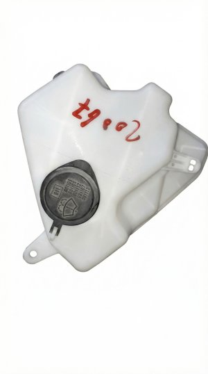 2004-2005 Toyota RAV4 Washer Fluid Reservoir with Pumps (Used OEM)