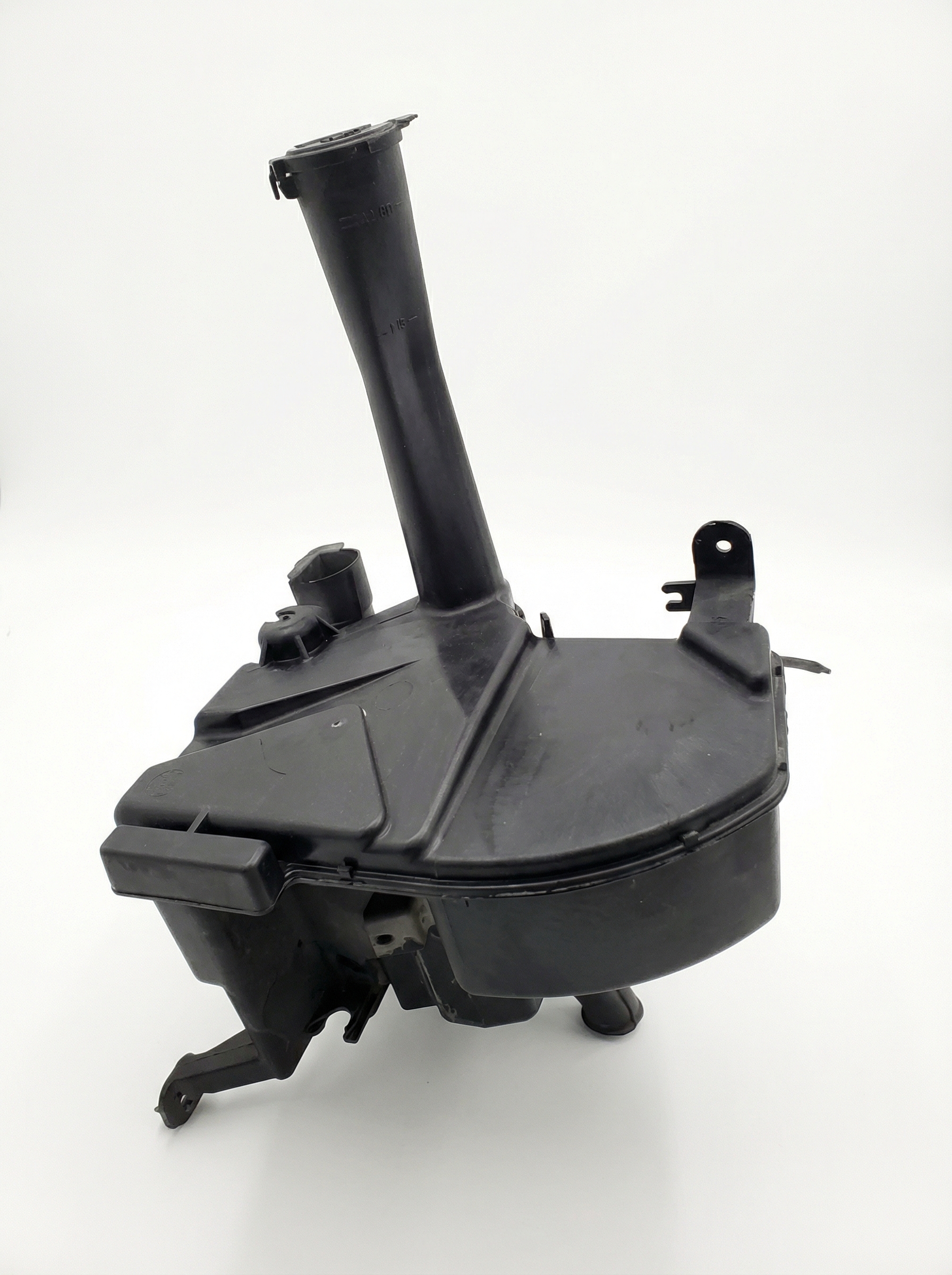 2001 Lexus IS300 Washer Fluid Reservoir with Pump (Used OEM)
