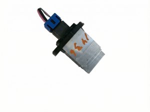2018-2019 Hyundai Elantra GT Manual Temperature Control HVAC Resistor (Used OEM)