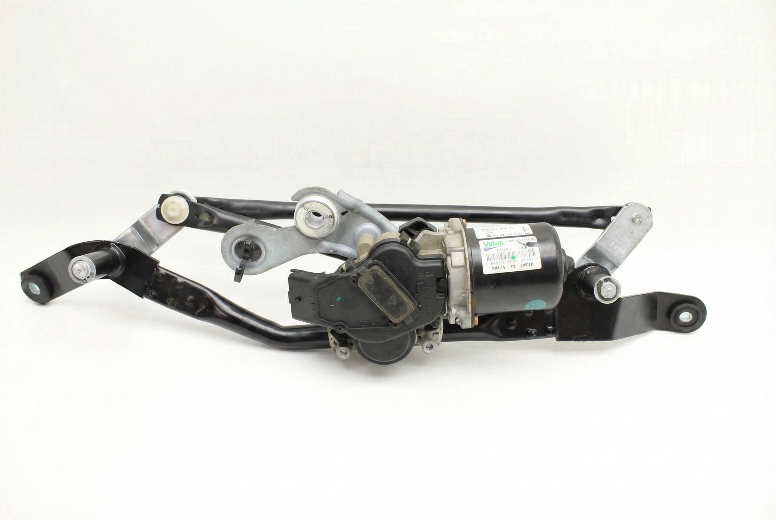 2011-2017 Nissan Juke Windshield Wiper Motor and Transmission Assembly - Front (Used OEM)
