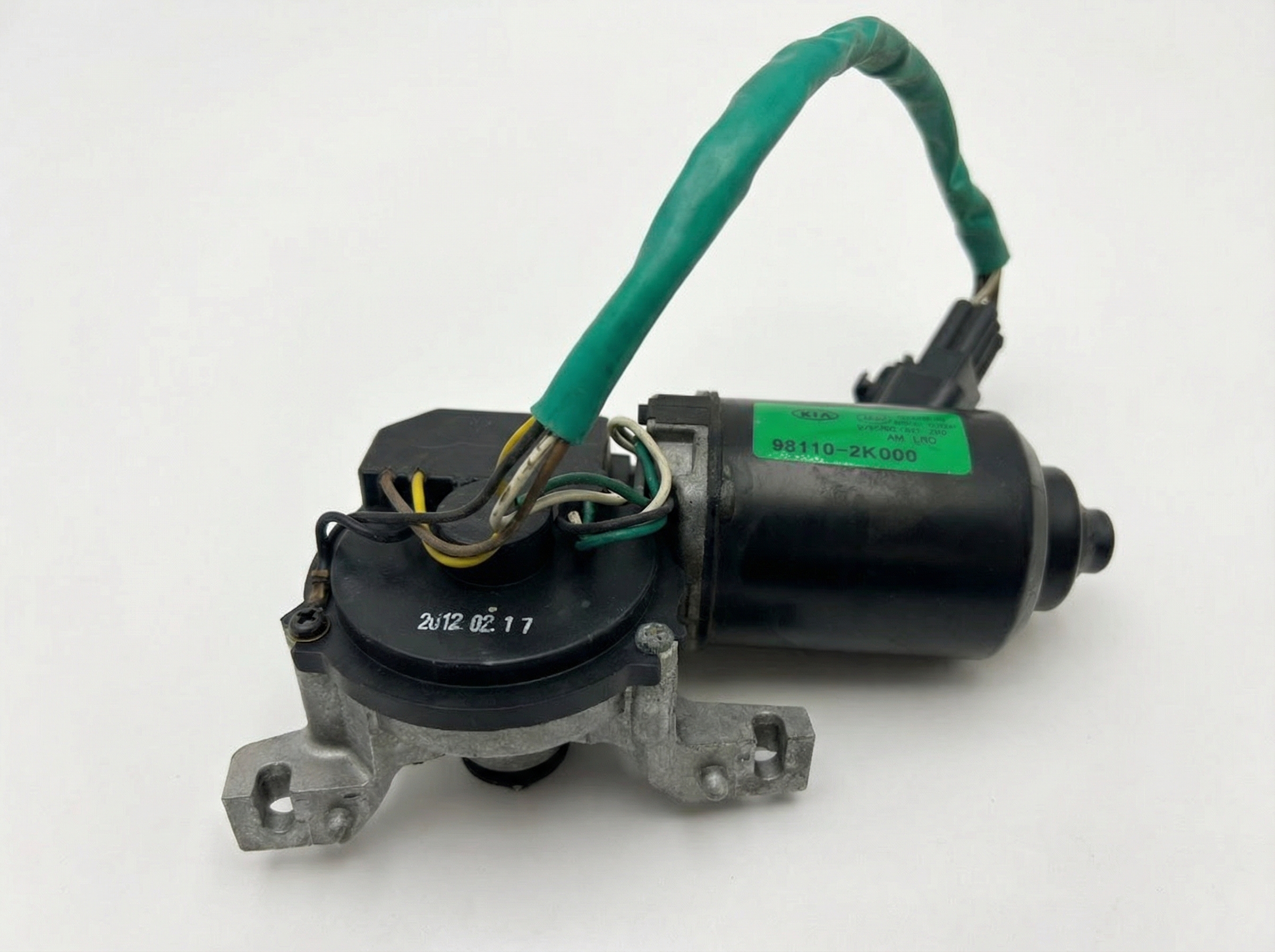 2010-2013 Kia Soul Windshield Wiper Motor - Front (Used OEM)