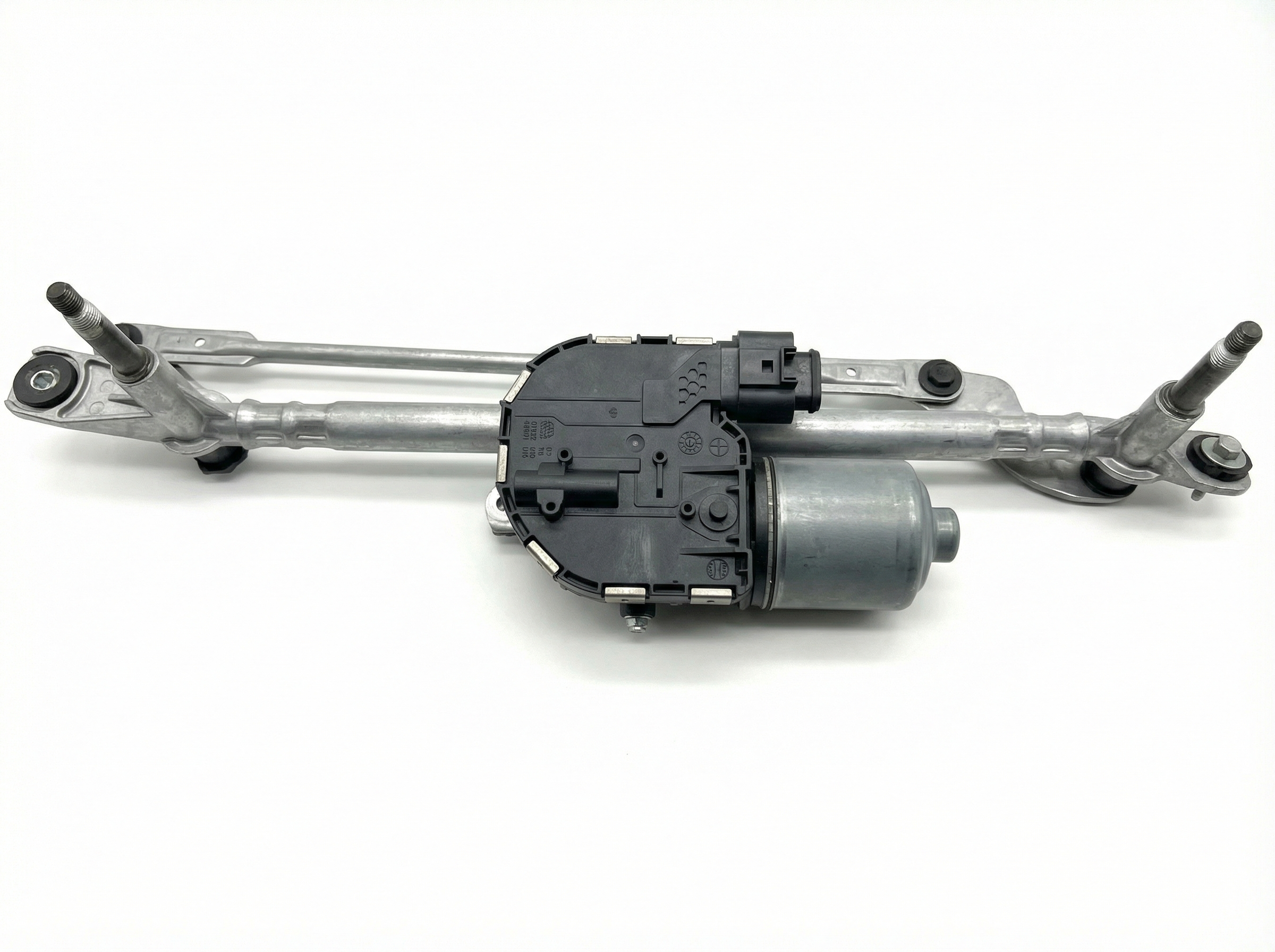 2015 Chrysler 200 Windshield Wiper Motor and Transmission Linkage - Front (Used OEM)