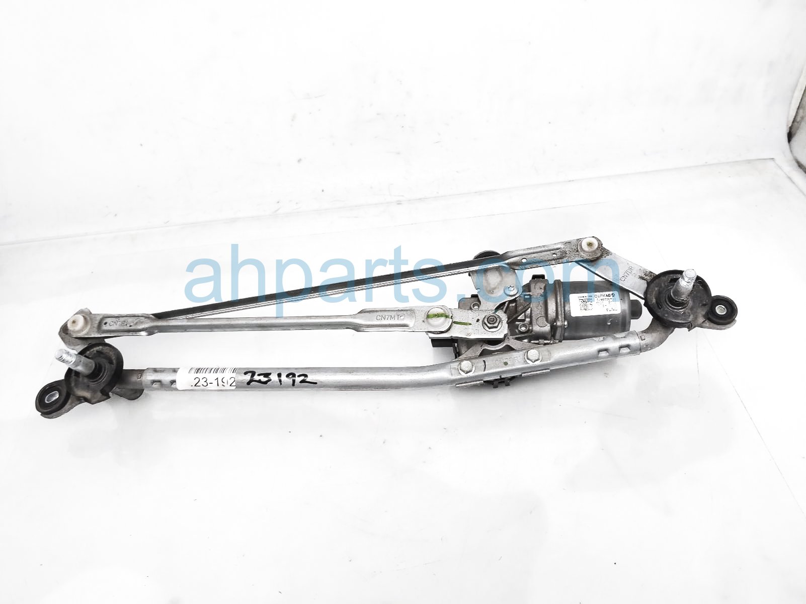 2001-2006 Hyundai Elantra Windshield Wiper Transmission Gear (Used OEM)