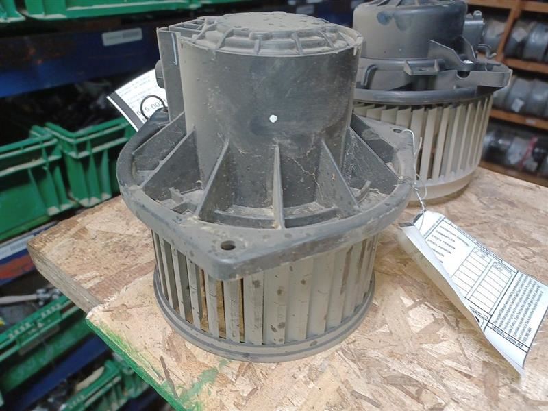 2005-2007 Saturn Relay Auxiliary HVAC Blower Motor - Rear (Used OEM)