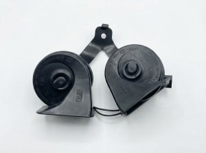 2000-2007 Ford Taurus Dual-Note Horn Assembly (Used OEM)