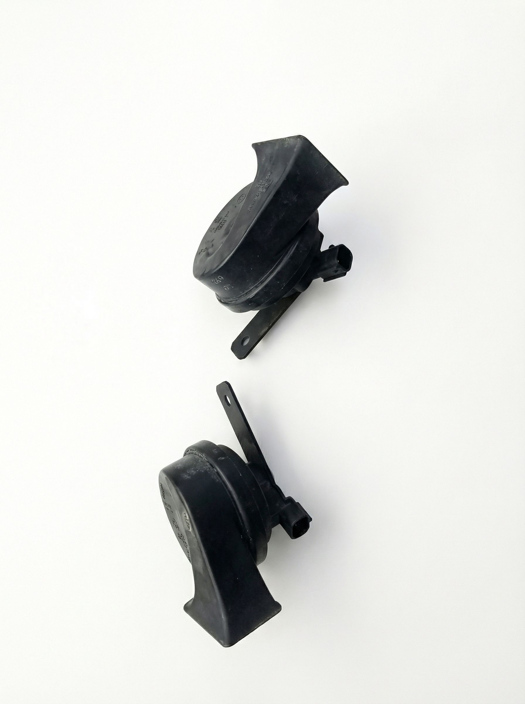 2010-2017 Chevrolet Equinox Dual Horn Assembly (Used OEM)