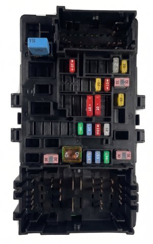 2014-2018 Chevrolet Silverado 1500 Fuse Box (Used OEM)