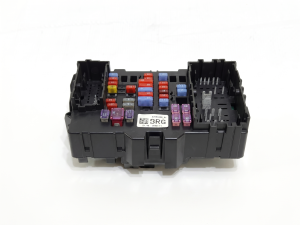2014-2019 GMC Sierra 1500 In-Cabin Fuse Box (Used OEM)