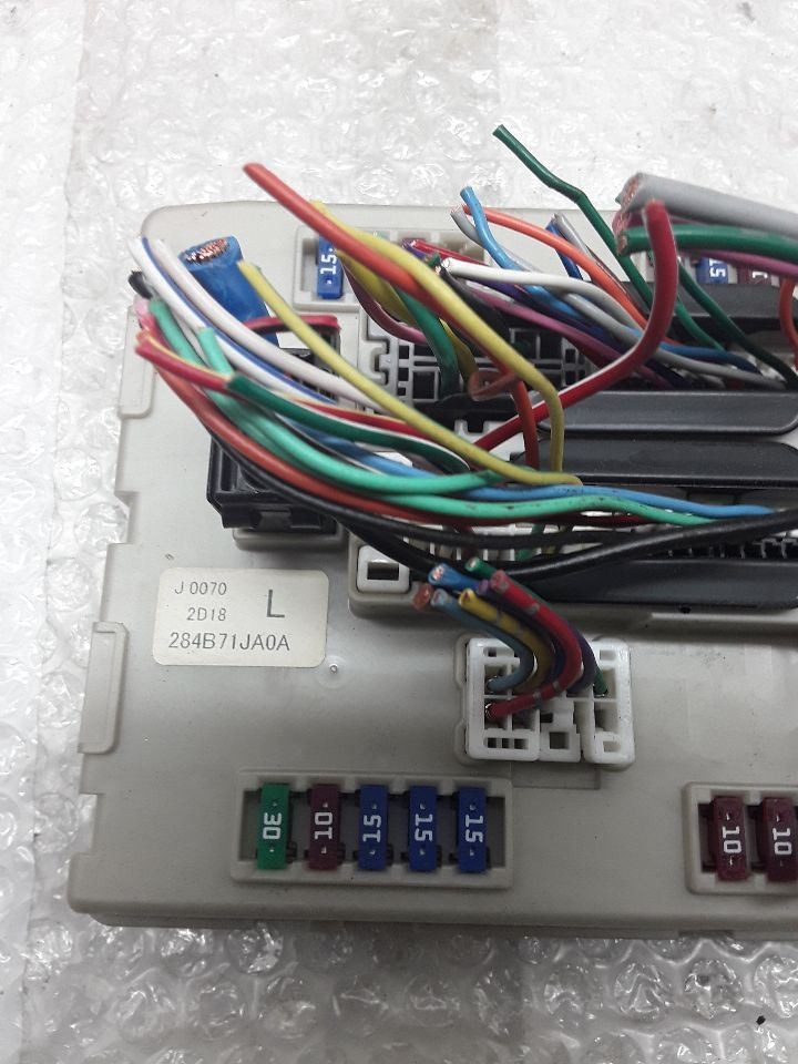 2011-2017 Nissan Quest Fuse Box (Used OEM)