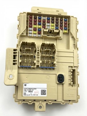2014-2016 Kia Forte Koup Cabin Fuse Box (Used OEM)