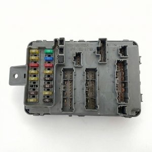 2017-2018 Kia Forte Koup Cabin Fuse Box (Used OEM)