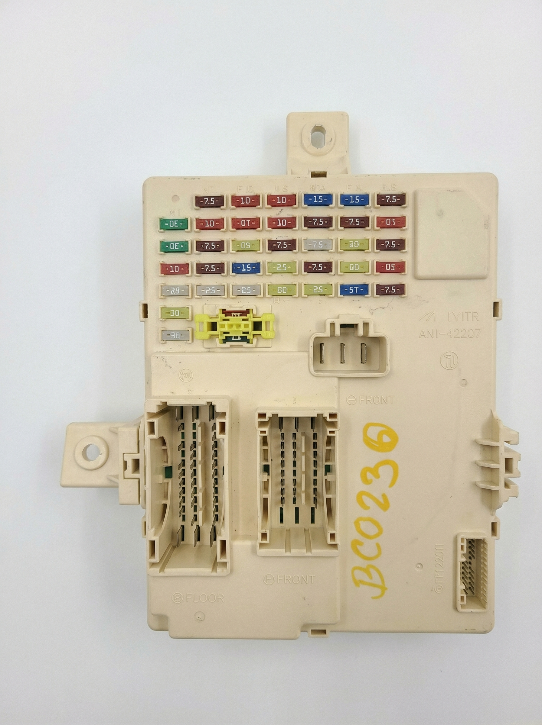 2011-2014 Hyundai Sonata Cabin Fuse Box (Used OEM)