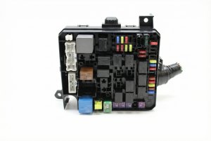 2008-2010 Chrysler 300 Trunk Fuse Box (Used OEM)