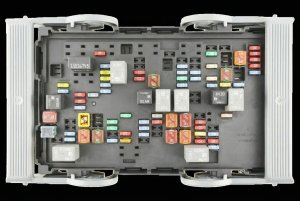 2021-2025 Chevrolet Trailblazer Fuse Box (Used OEM)