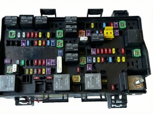 2009-2017 Chevrolet Traverse Cabin Fuse Box (Used OEM)