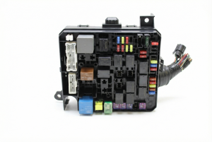 2015-2020 Chevrolet Tahoe Cabin Fuse Box (Used OEM)