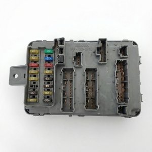 2015-2020 Chevrolet Tahoe Cabin Rear Quarter Fuse Box - Left (Driver) (Used OEM)