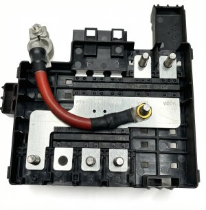 2000-2002 GMC Sierra 2500 Cabin Fuse Box (Used OEM)
