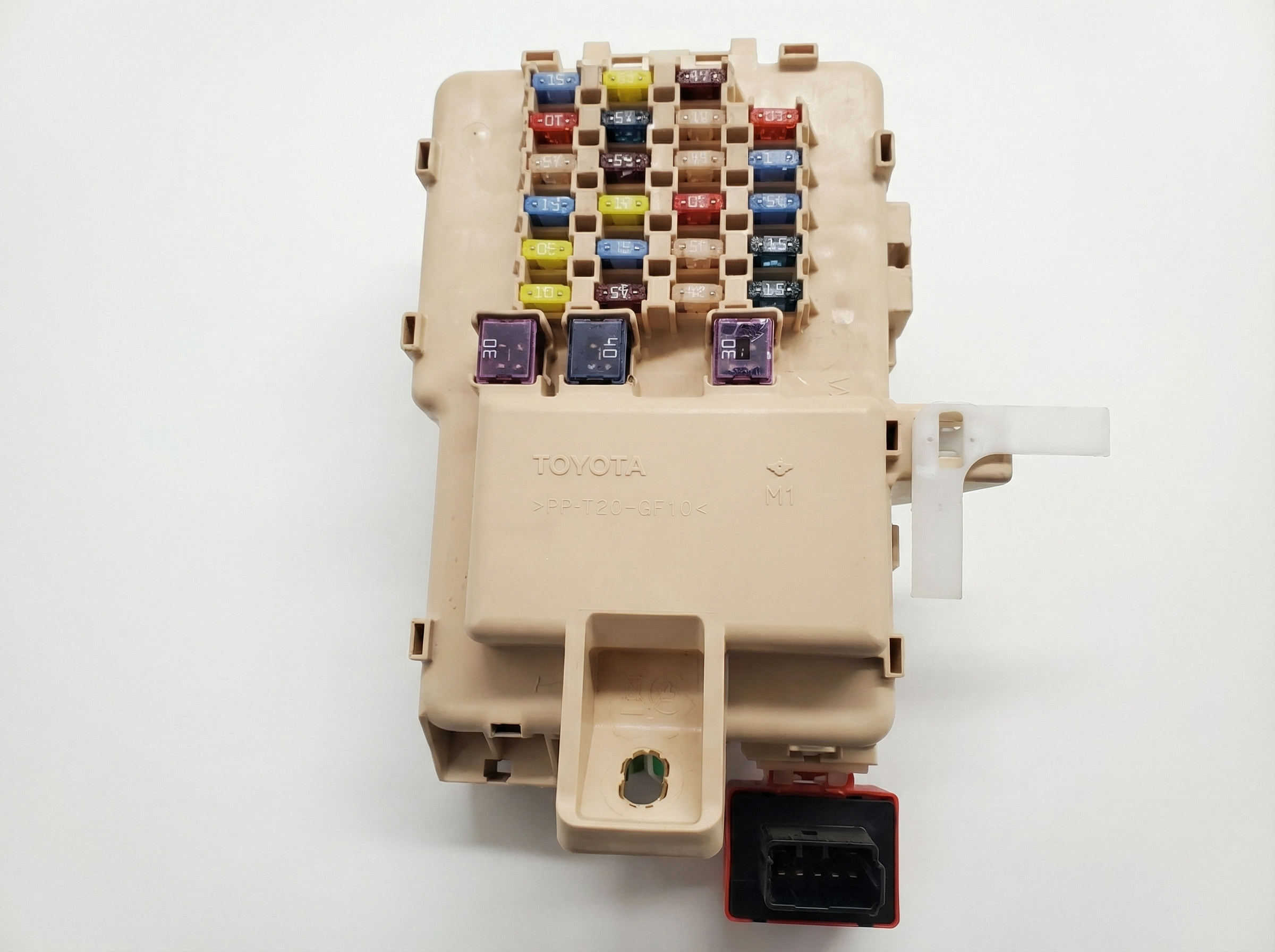 2005-2007 Toyota Sequoia Fuse Box (Used OEM)
