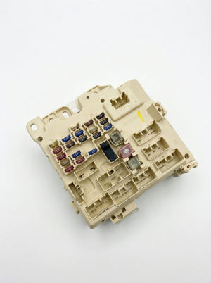 2002-2003 Lexus ES300 Cabin Fuse Box (Used OEM)