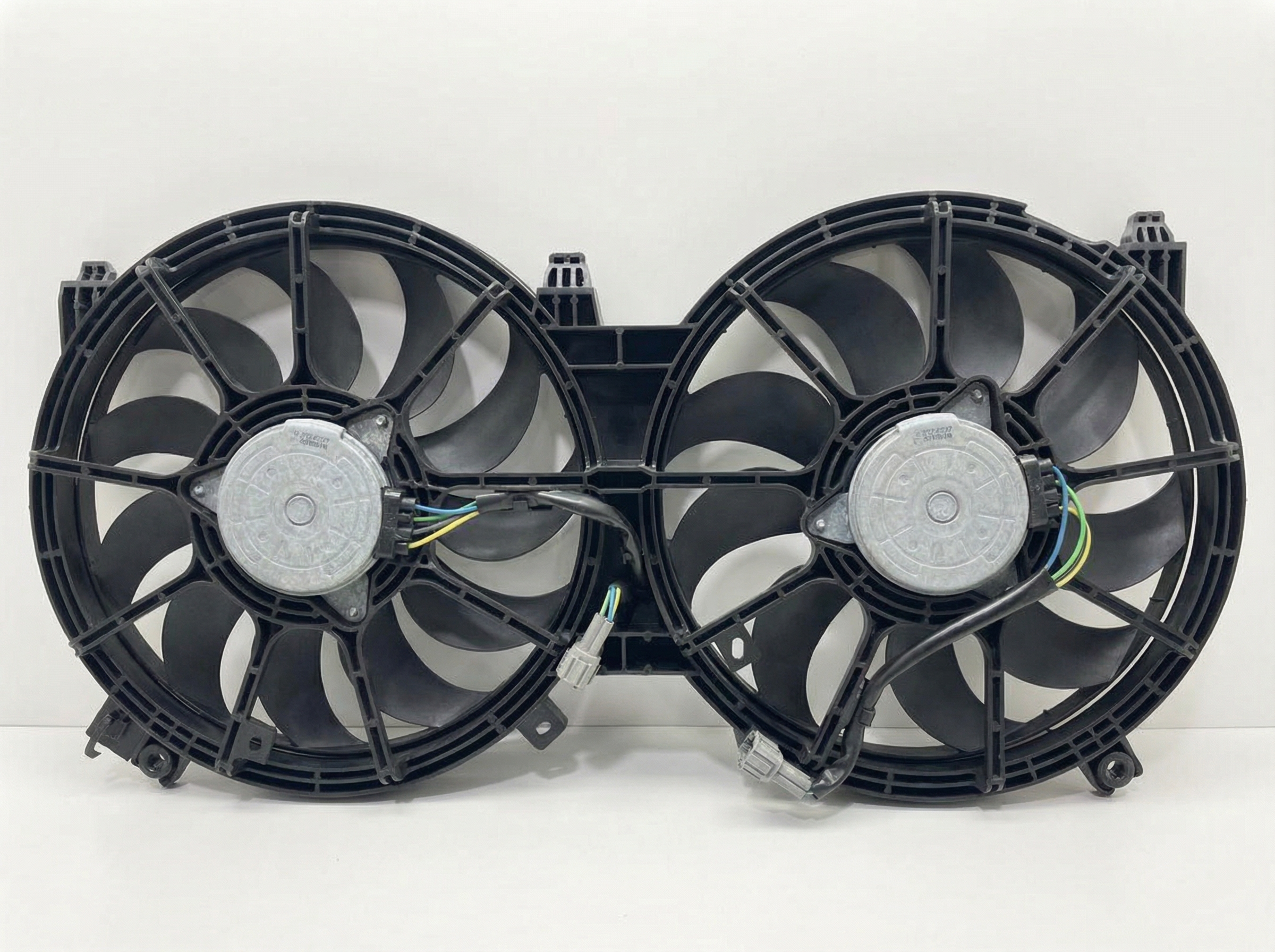2009-2011 Nissan Maxima Dual A/C Condenser Fan Motor Assembly (Used OEM)