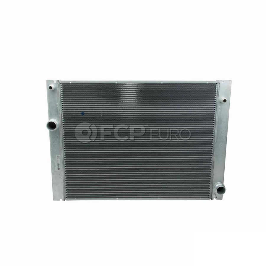 2008-2010 BMW 528i Radiator with Transmission Oil Cooler Fitting (Used OEM)