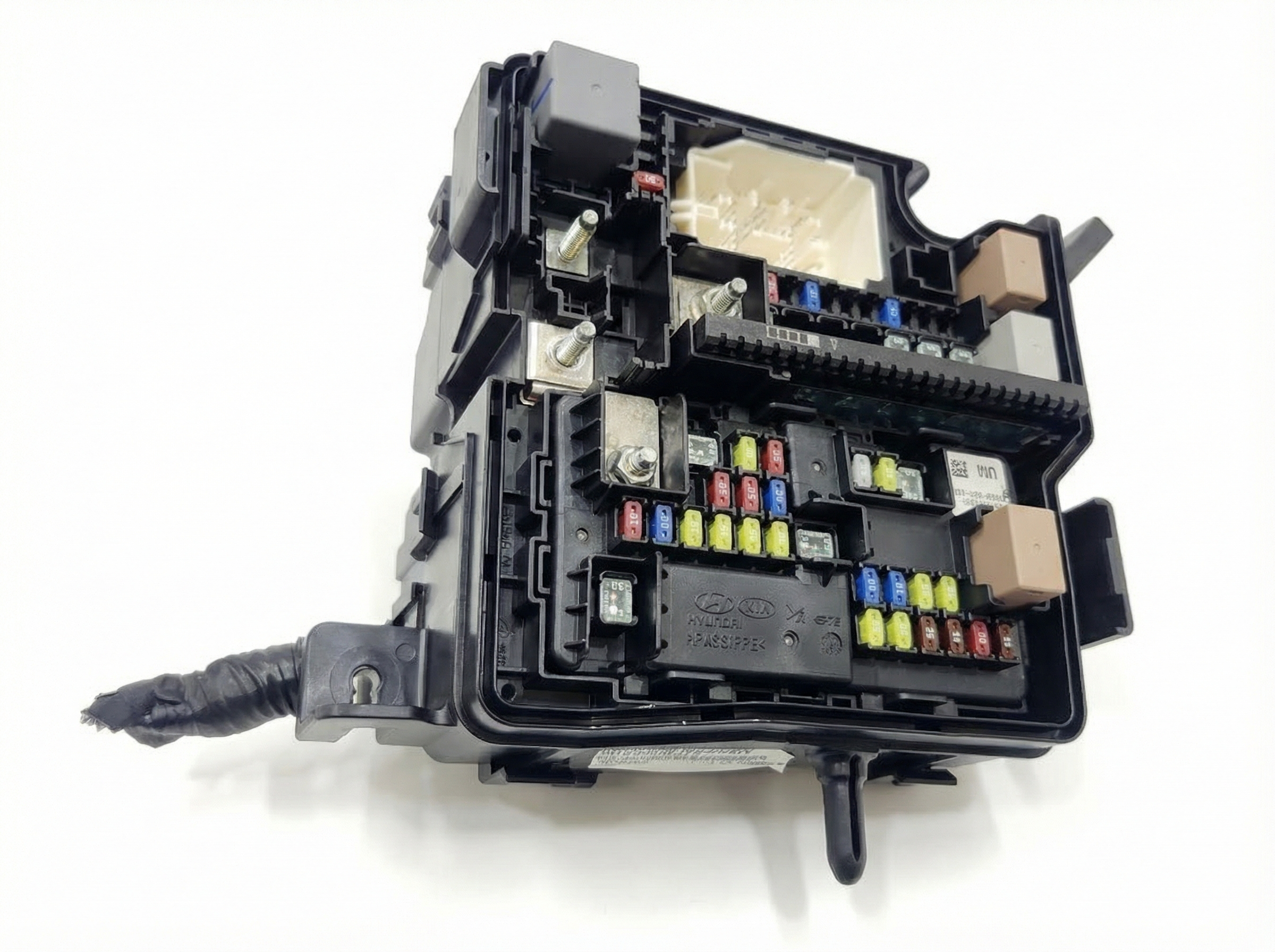 2016-2018 Kia Sorento Engine Fuse Box (Used OEM)