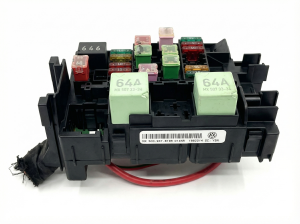 2012-2019 Volkswagen Beetle Underhood Fuse Box Assembly (Used OEM)