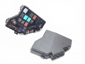 2006-2007 Acura CSX Fuse Box (Used OEM)