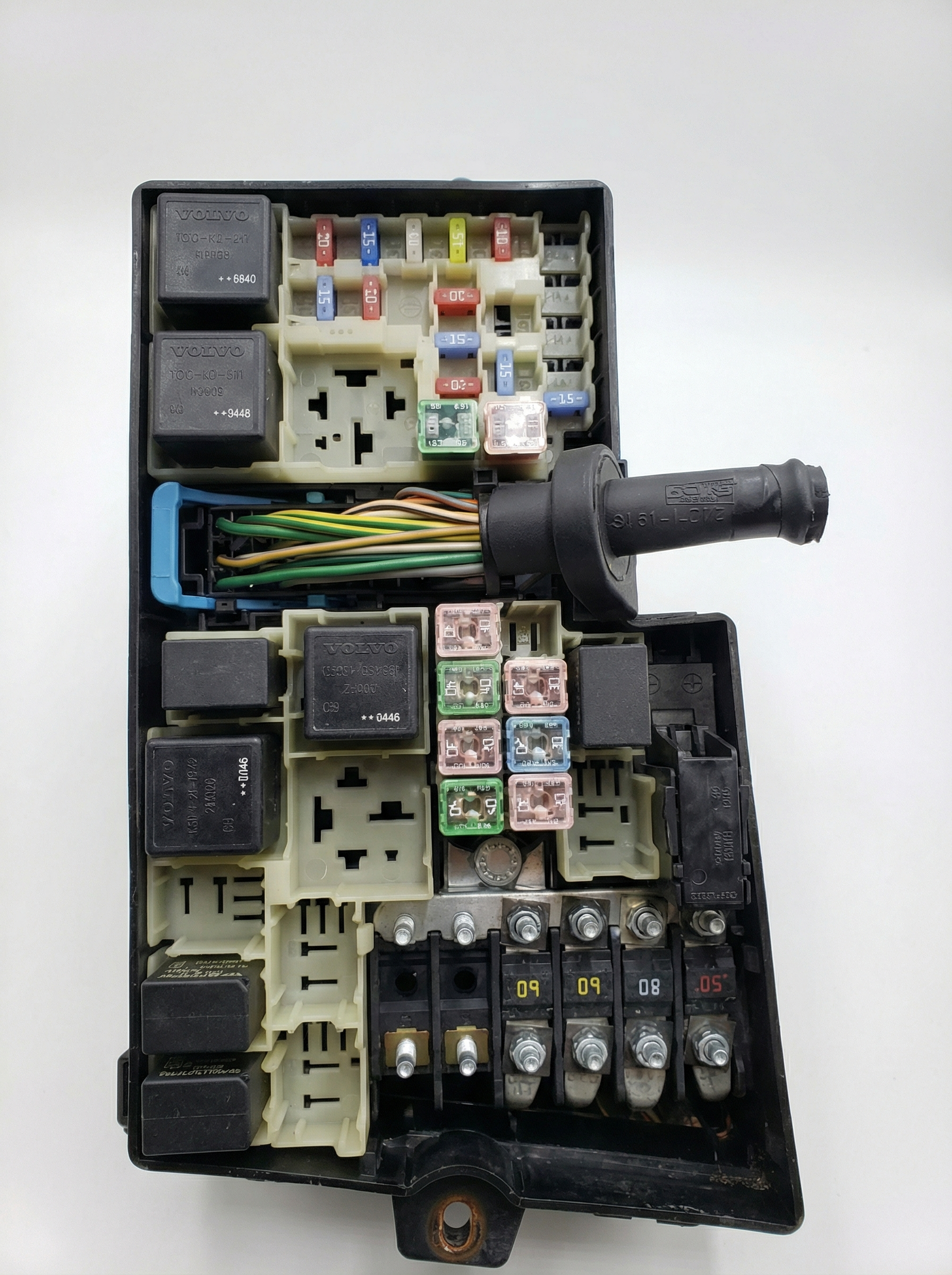 2005 Volvo S40 Engine Fuse Box (Used OEM)