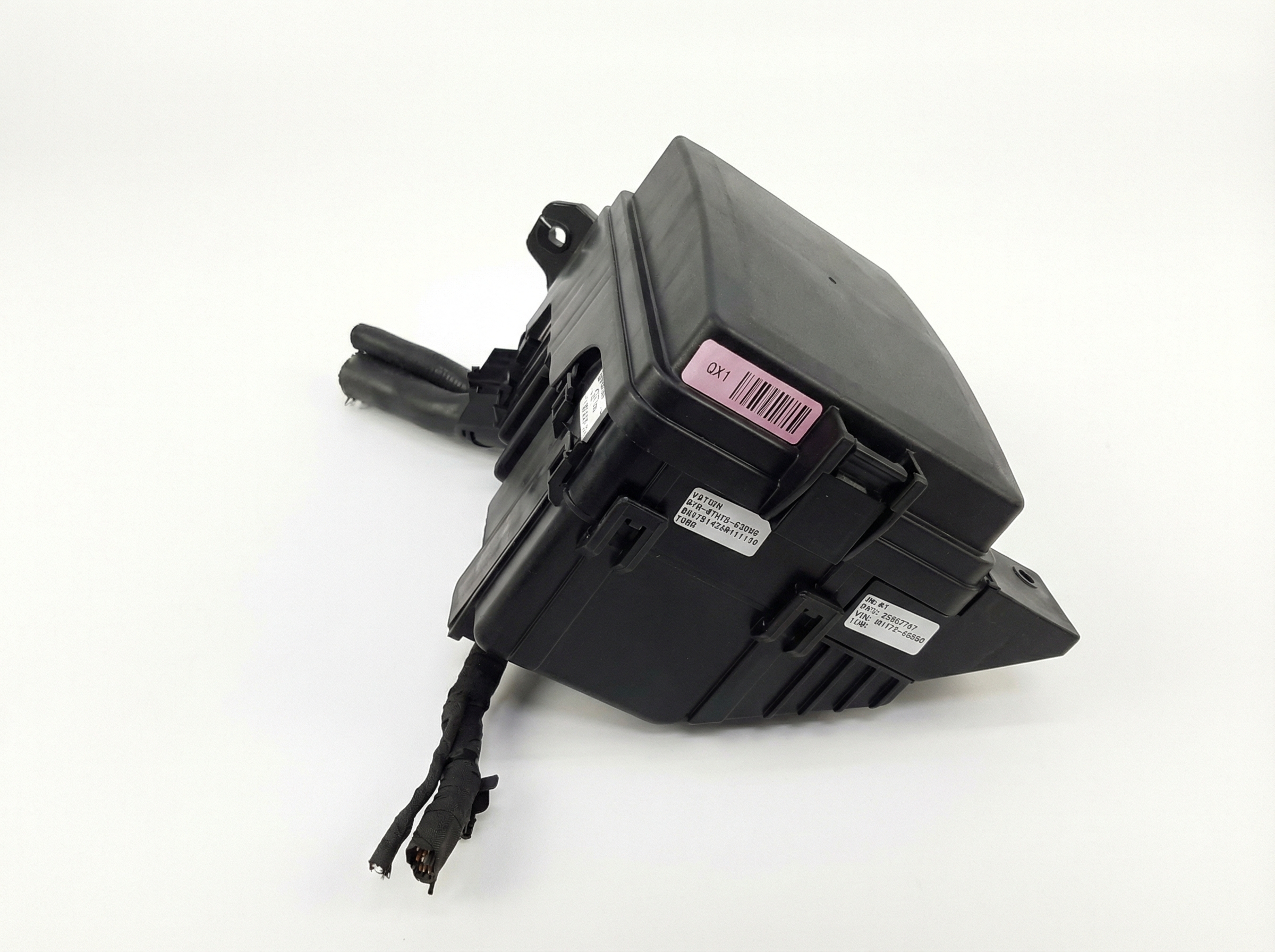2020-2022 Hyundai Venue Engine Fuse Box (Used OEM)