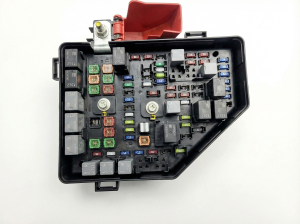 2012 Buick Enclave Engine Fuse Box (Used OEM)