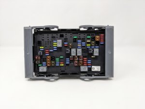  Chevrolet Silverado 2500 Fuse Box (Used OEM)