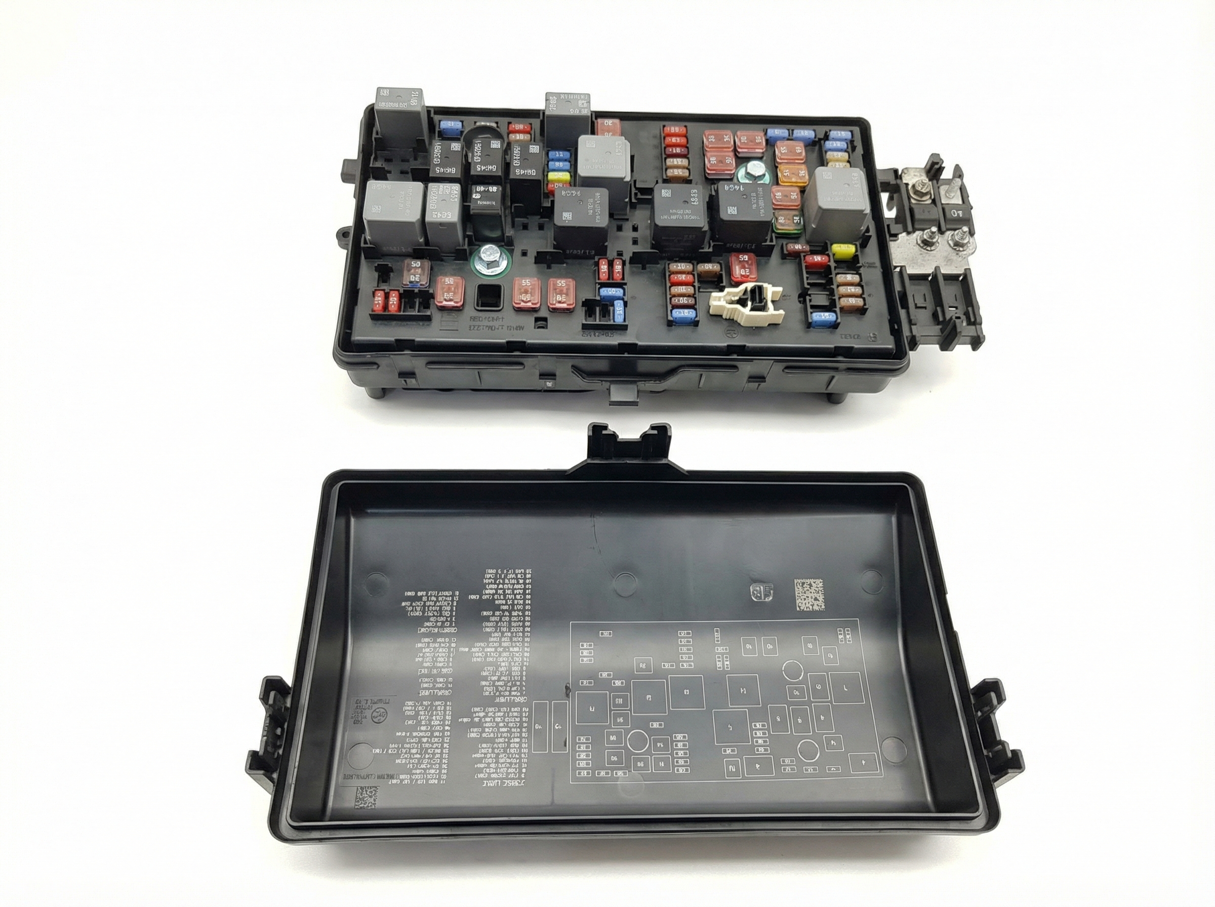 2013-2014 Chevrolet Malibu Engine Bay Fuse Box (Used OEM)