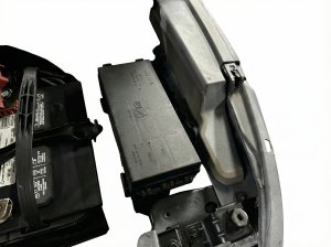 2011-2012 Ford Explorer Fuse Box (Used OEM)