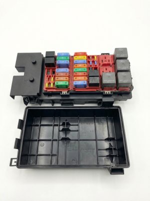 2005-2008 Ford E-250 Engine Compartment Fuse Box (Used OEM)