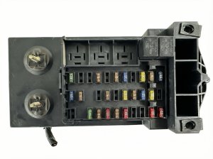 2000-2004 Ford F-150 Engine Fuse Box (Used OEM)