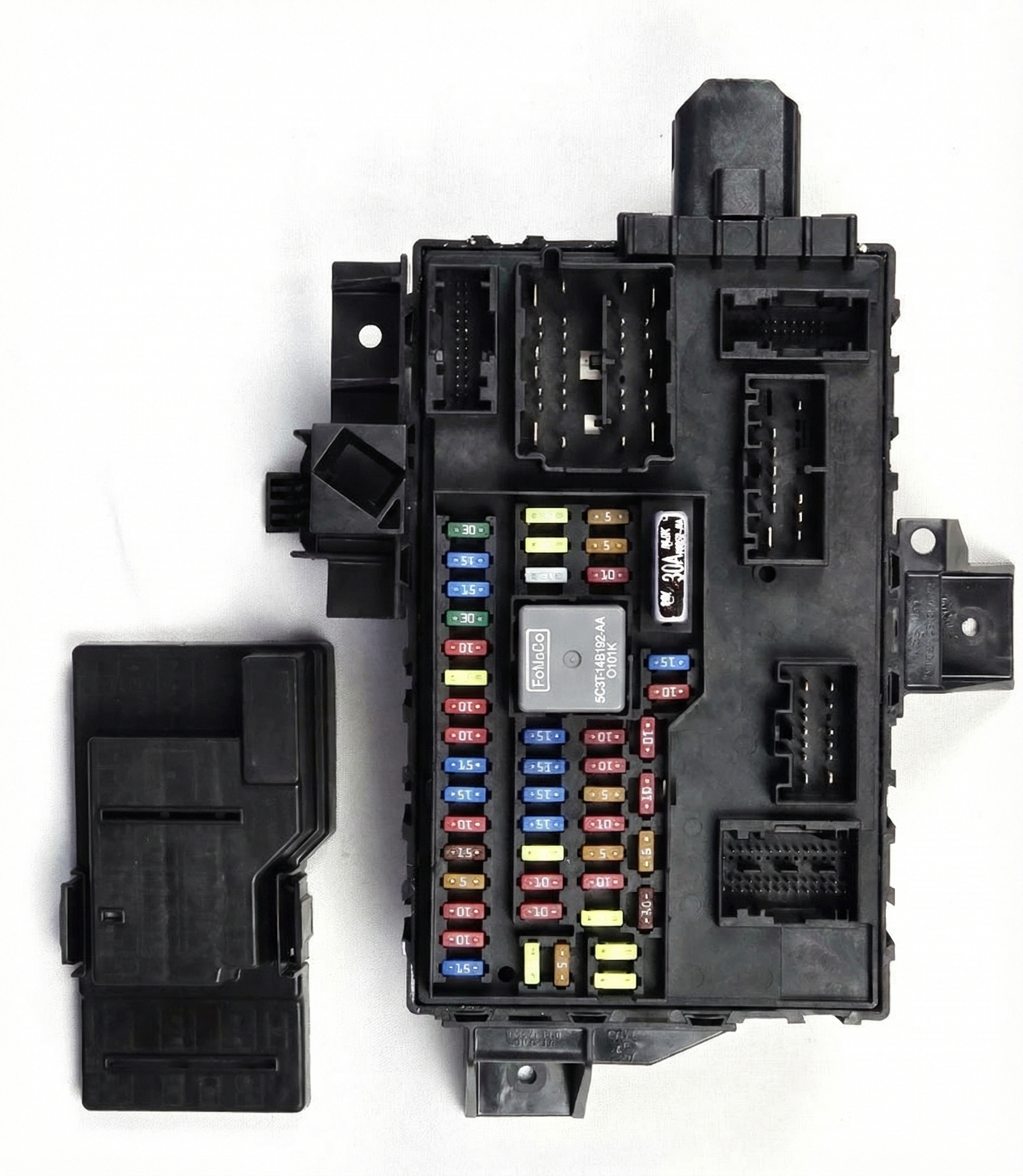 2016-2017 Ford Expedition Engine Compartment Fuse Box (Used OEM)