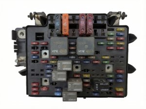 1995-2000 Chevrolet Tahoe Engine Compartment Fuse Box (Used OEM)