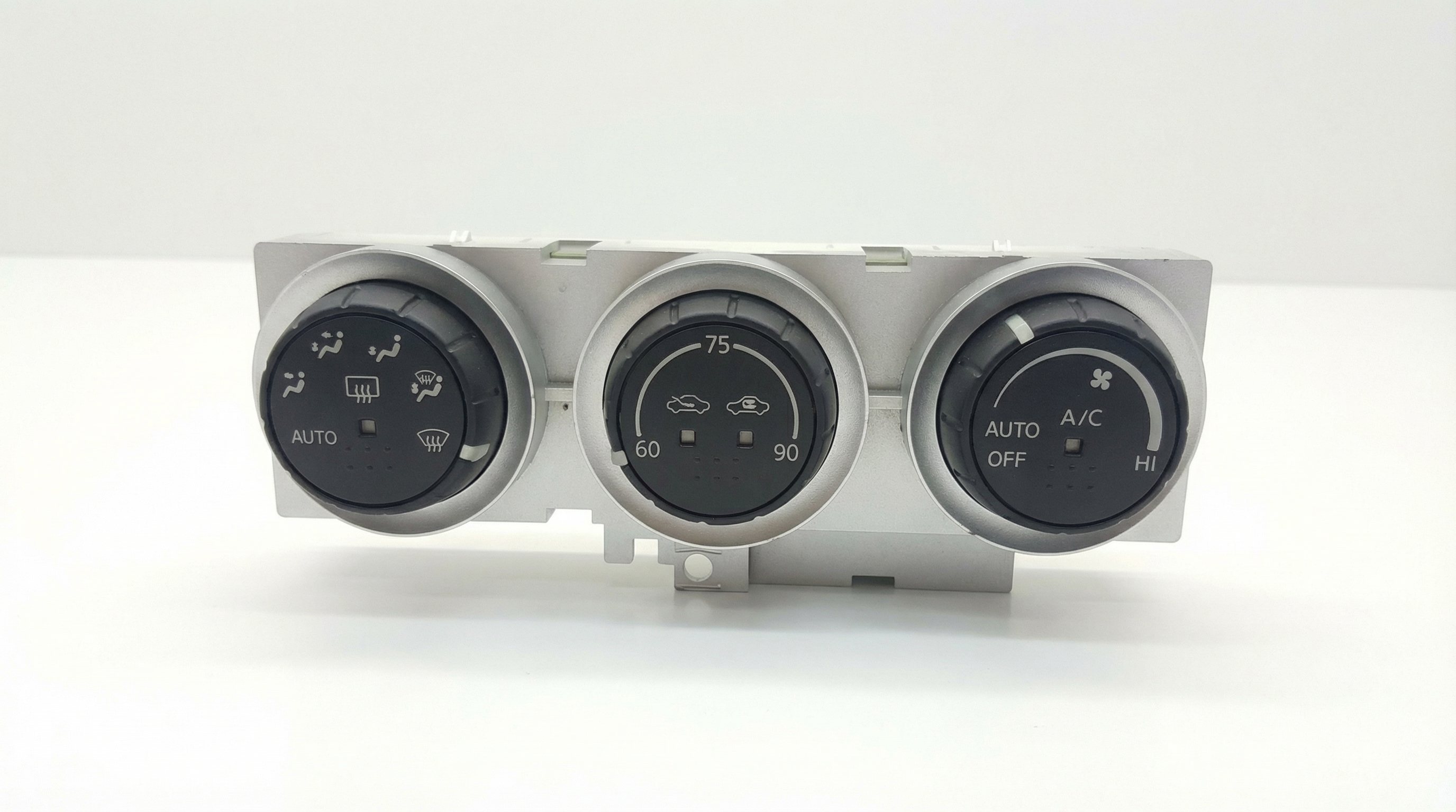 2004 Nissan 350Z Automatic Temperature Control Assembly (Used OEM)