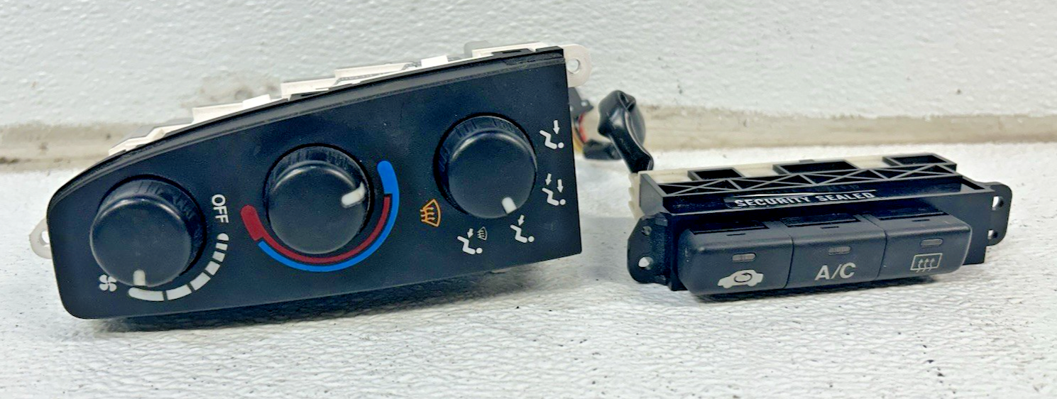 1999-2000 Honda Civic Push Button Temperature Control Module (Used OEM)