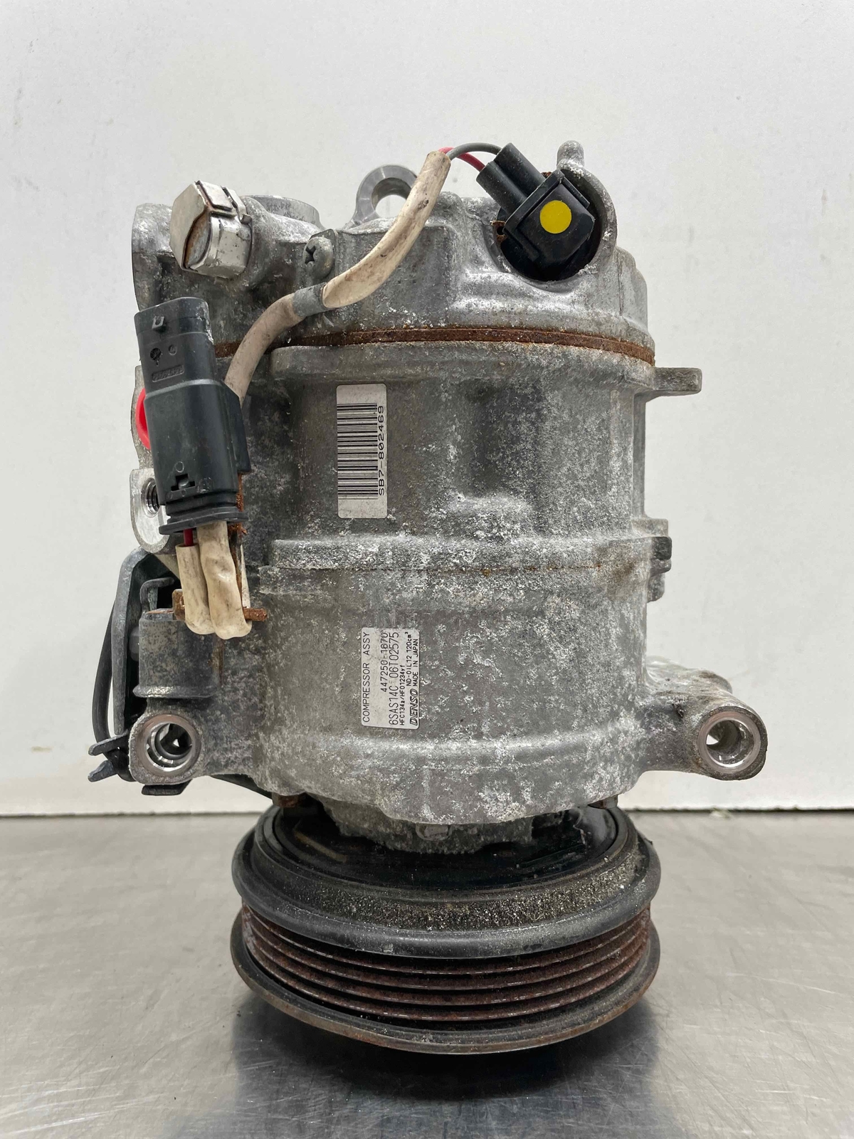 2017-2020 Mercedes-Benz GLA250 A/C Compressor with Magnetic Coupling (Used OEM)