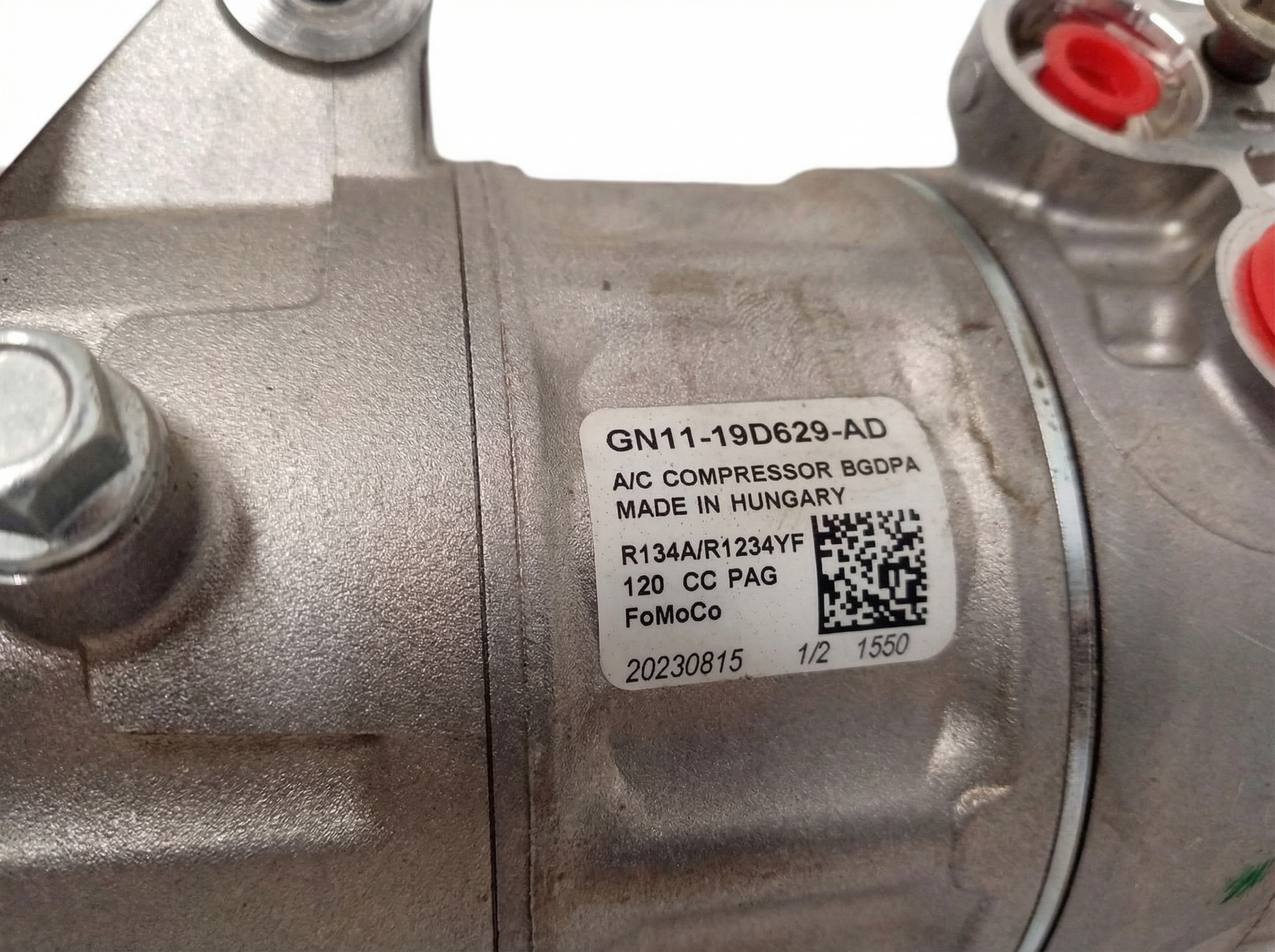 1999-2000 GMC Sierra 2500 A/C Compressor Assembly (Used OEM)