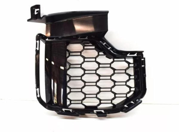 2019 - 2023 BMW X5 Front Bumper Insert (Right / Passenger Side)