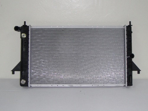 Radiator Assembly for 1991 - 1993 Saturn SL Sedan,  21030615 Replacement