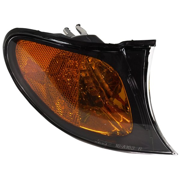 Right (Passenger) Corner Light Assembly for BMW 3-Series 2002-2005, Yellow with Black Surround Trim, Sedan/Wagon, Replacement Fits 318i, 320i, 325i, 330i.