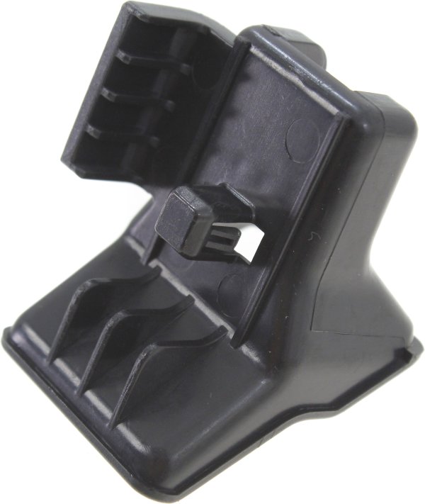 2017 - 2019 Toyota Corolla Front Bumper Retainer