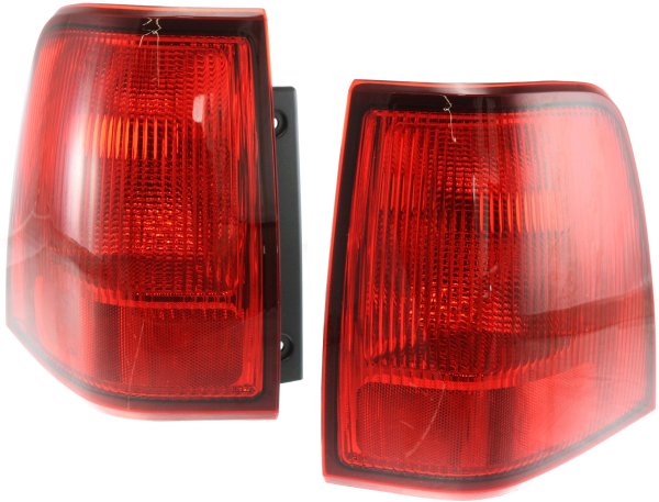 Tail Light Replacement Pair/Set for 2003-2006 Lincoln Navigator, Right (Passenger) and Left (Driver) Outer Lens and Housing
