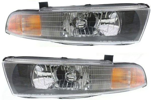Headlight Assembly Pair/Set for 2002-2003 Mitsubishi Galant, Includes Right (Passenger) & Left (Driver) Halogen Headlights, Replacement